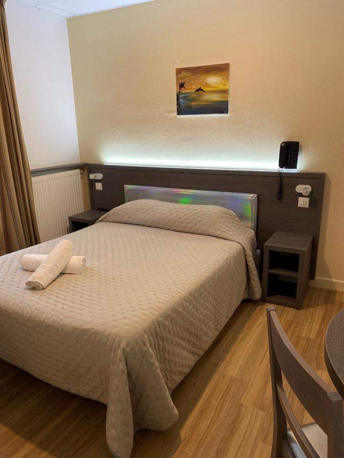 Aero Hotel Issy-les-Moulineaux Exterior photo